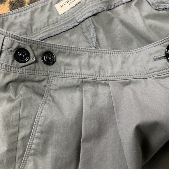 Burberry Gray Cotton Pleated Cropped Pants with Cuff, size 10 - Picture 3 of 4